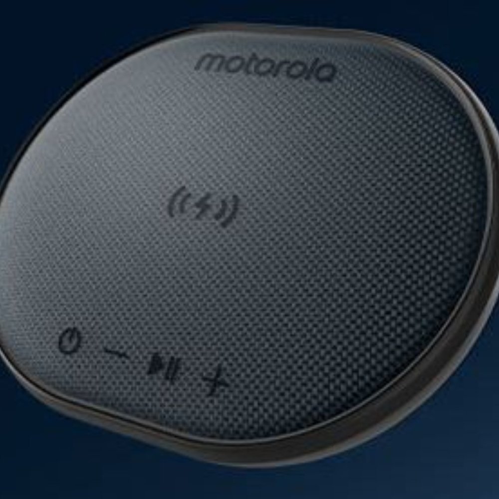 Motorola Sonic Sub 500 Bluetooth IPX7 Waterproof Speaker w/ Built-in 10W Charger